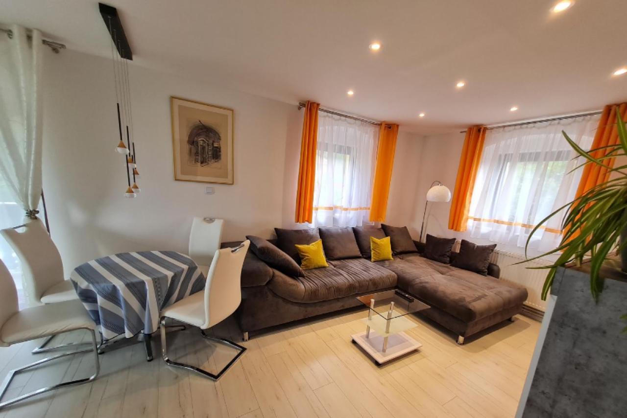 Ferien- Und Businesswohnung Relax Im Ersten Stock Sonnen Zewnętrze zdjęcie