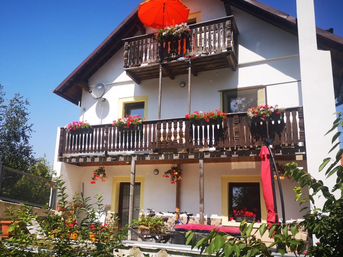Ferien- Und Businesswohnung Relax Im Ersten Stock Sonnen Zewnętrze zdjęcie
