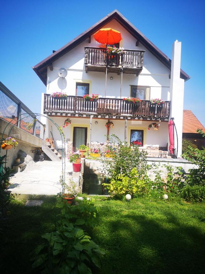 Ferien- Und Businesswohnung Relax Im Ersten Stock Sonnen Zewnętrze zdjęcie